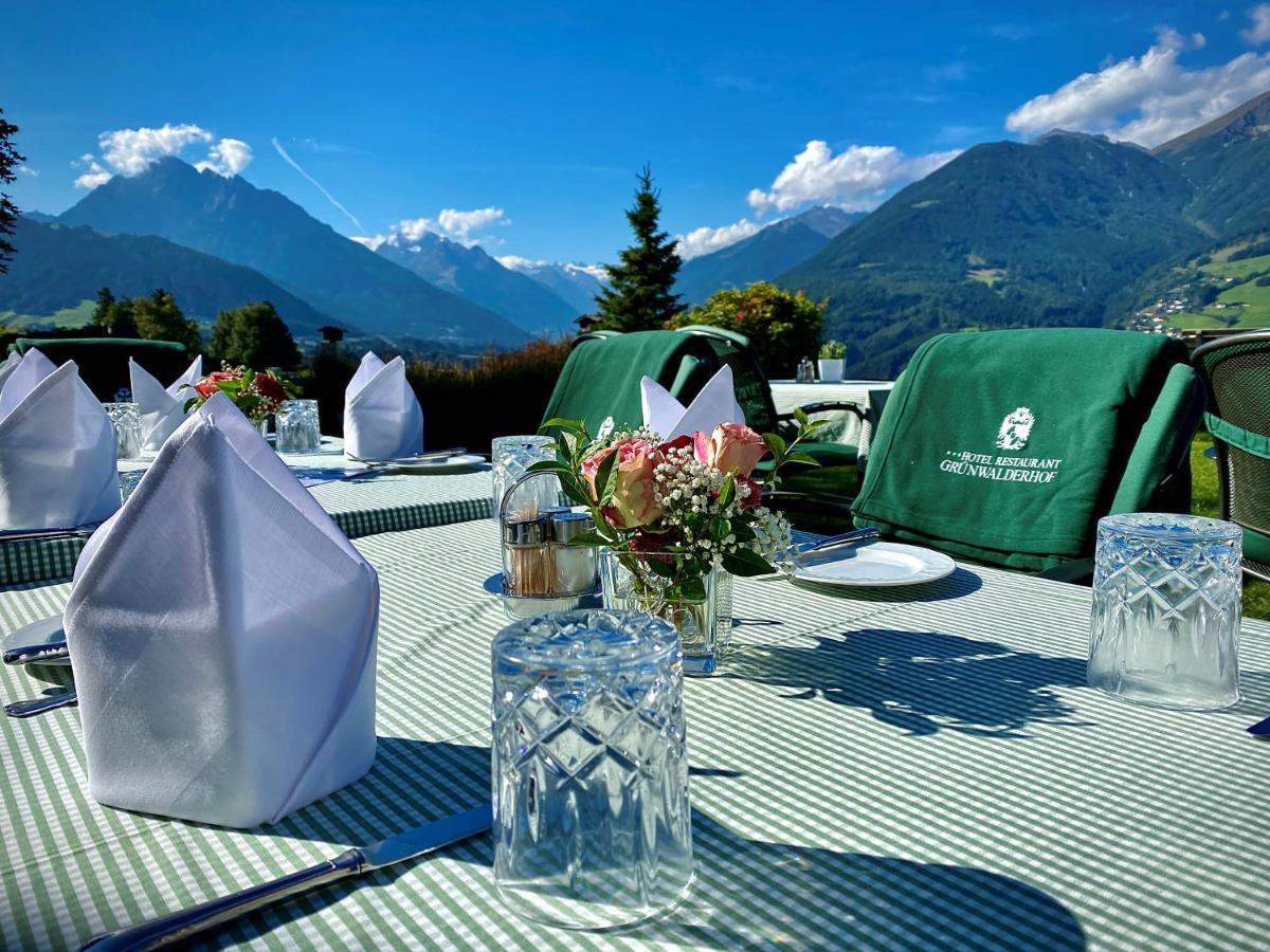 Hotel Restaurant Gruenwalderhof Patsch ภายนอก รูปภาพ