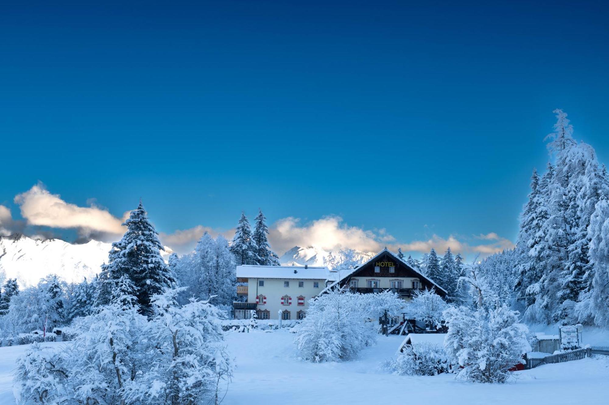 Hotel Restaurant Gruenwalderhof Patsch ภายนอก รูปภาพ